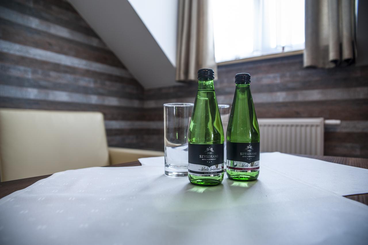 Hotel Pod Szyszkami Kozmin エクステリア 写真